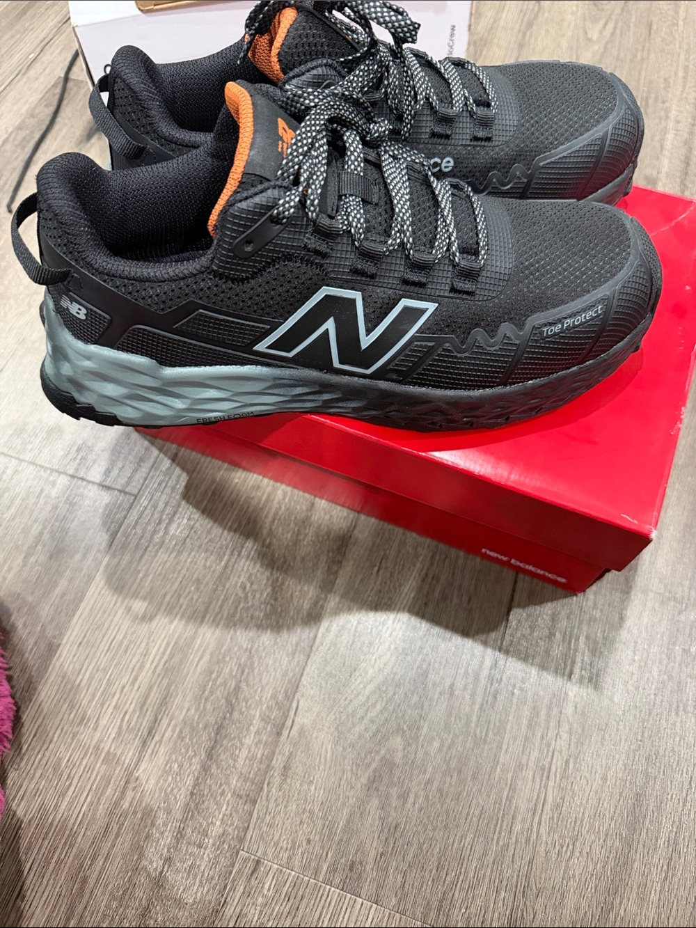 Work sneakers - Picture 5 of 9